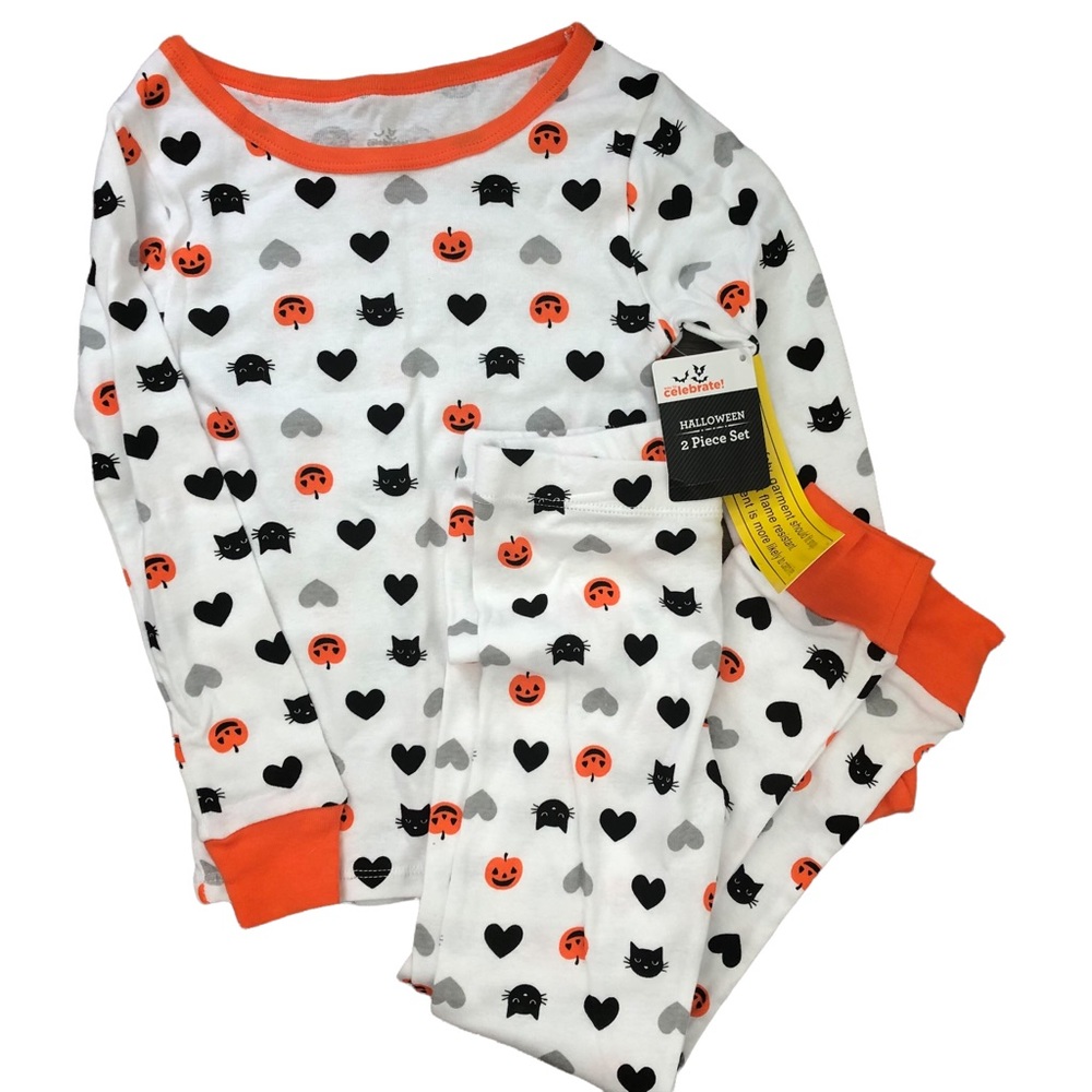Kids 5 Halloween Pajamas NWT